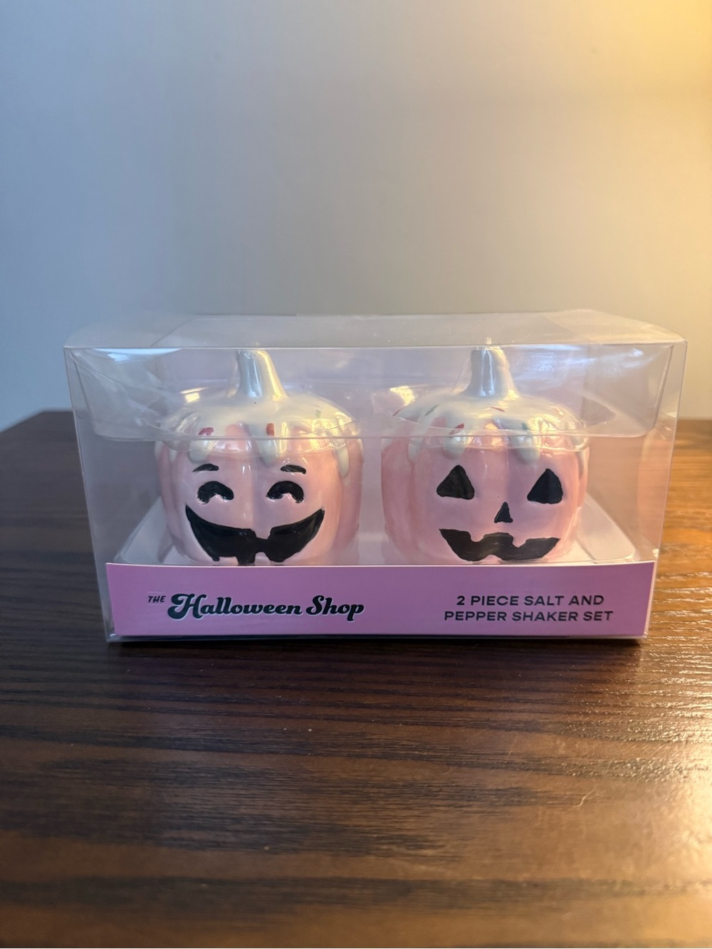 Pink Pumpkin Shakers
Halloween Decor NEW